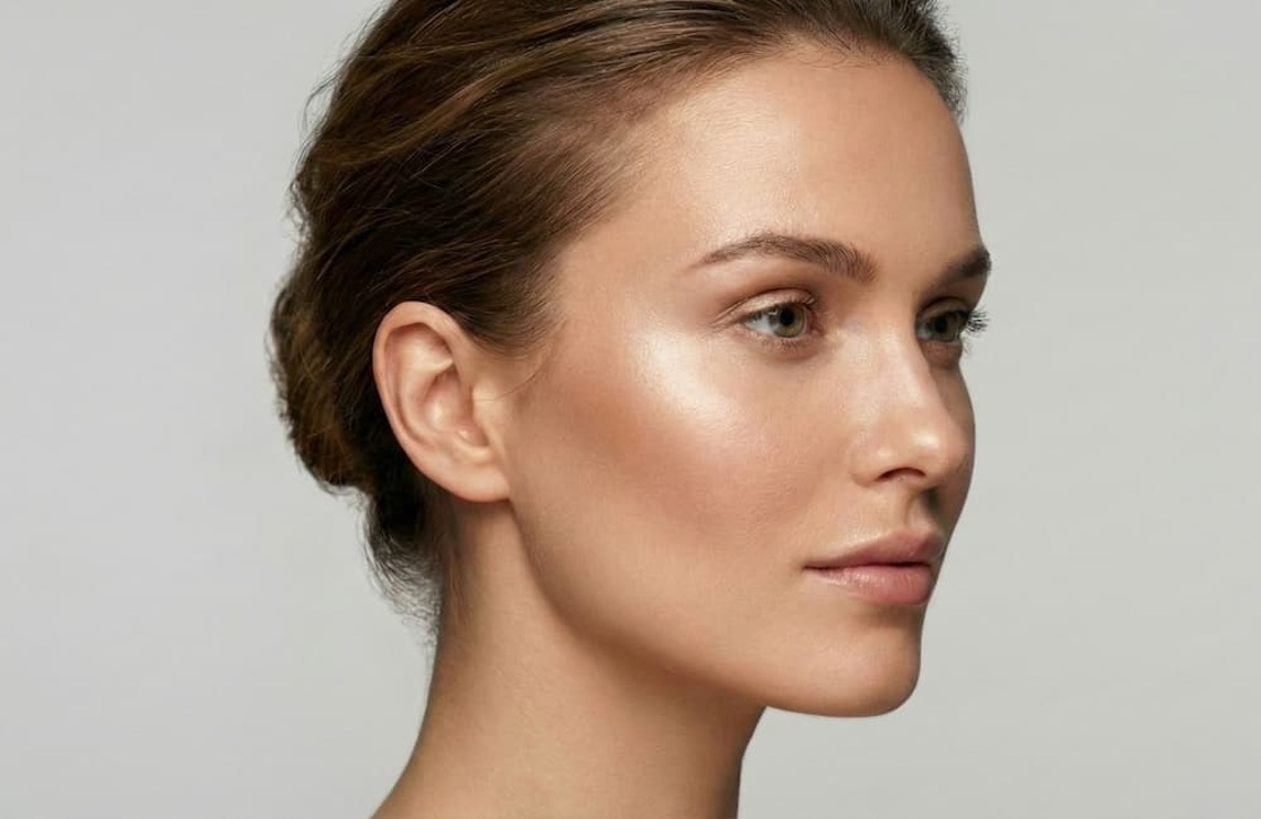 Pómulos y armonización de volúmenes